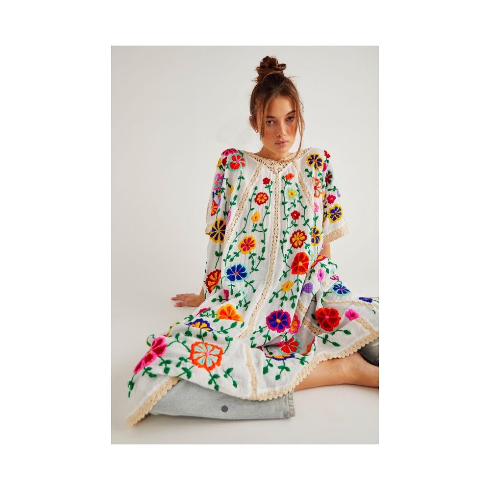 Floral Embroidered White Tunic Top